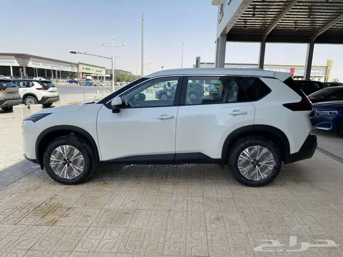 نيسان اكس تريل 2025 SVدبل جديد اصفار سعودي 3