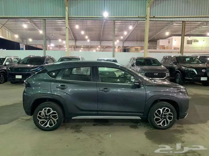 سوزوكي فرونكس موديل 2024 فل كامل 4