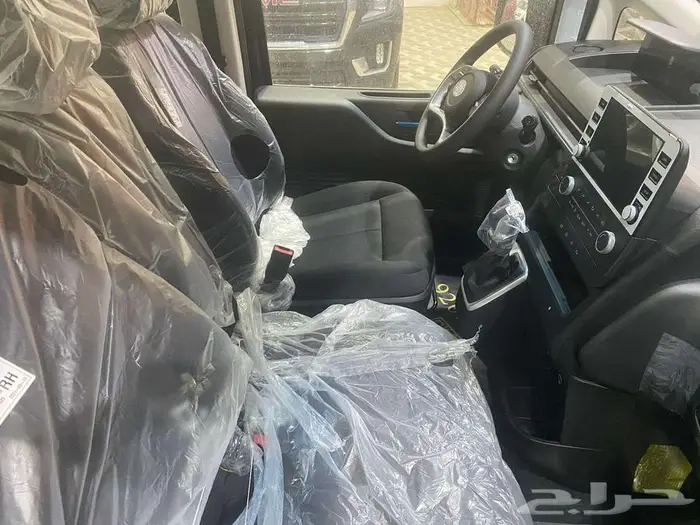 هيونداي ستاريا 9 راكب ديزل 2025 ( لدى شركة سفنز للسيارات) 5