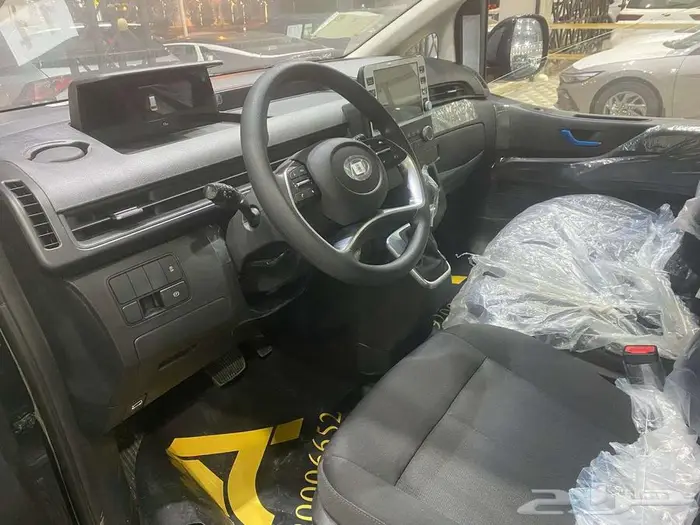 هيونداي ستاريا 9 راكب ديزل 2025 ( لدى شركة سفنز للسيارات) 6