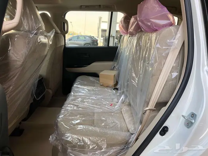 تويوتا لاندكروزر 2025 -L2 بنزين. (- ابيض ) 7