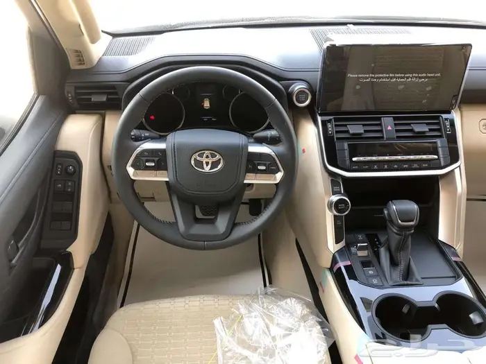 تويوتا لاندكروزر 2025 -L2 بنزين. (- ابيض ) 8