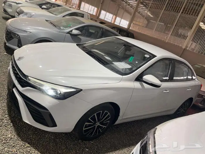 ام جي 5 الشكل الجديد موديل (2025) 1