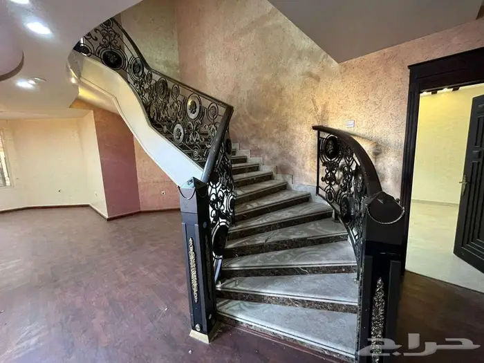 فيلا للبيع 11