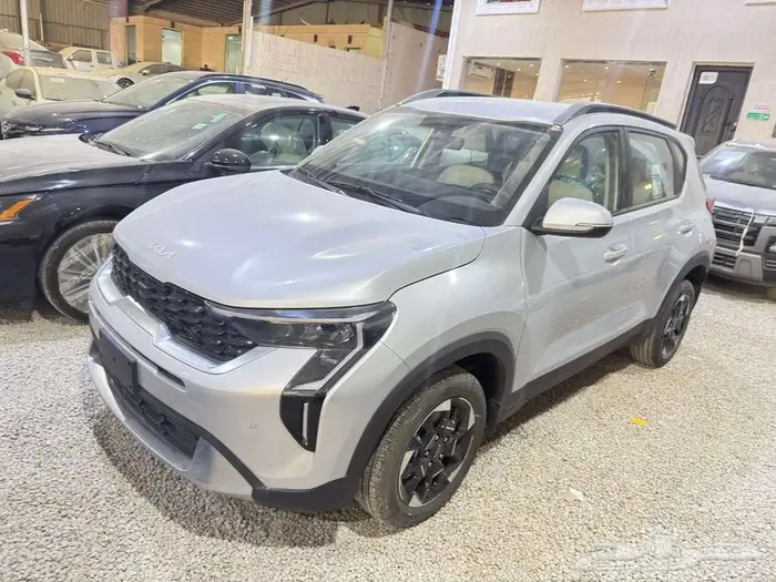 كيا سونيت 2025 استندر مطور سعودي كاش وتقسيط اقل سعر 7