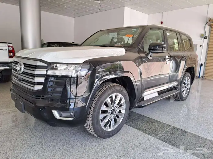 تويوتا لاندكروزر Gxr4 بنزين ( لون أسود ) 2026 0