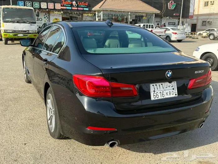 بي أم دبليو الفئة الخامسة 530i 2017 9