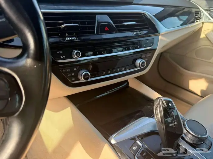 بي أم دبليو الفئة الخامسة 530i 2017 17