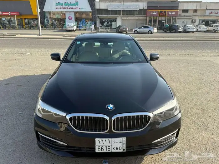 بي أم دبليو الفئة الخامسة 530i 2017 21