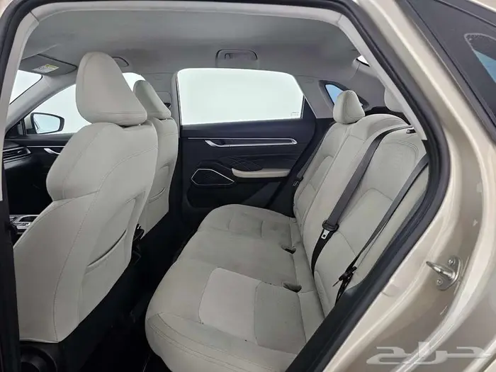 جيلي امجراند GS 2023 7