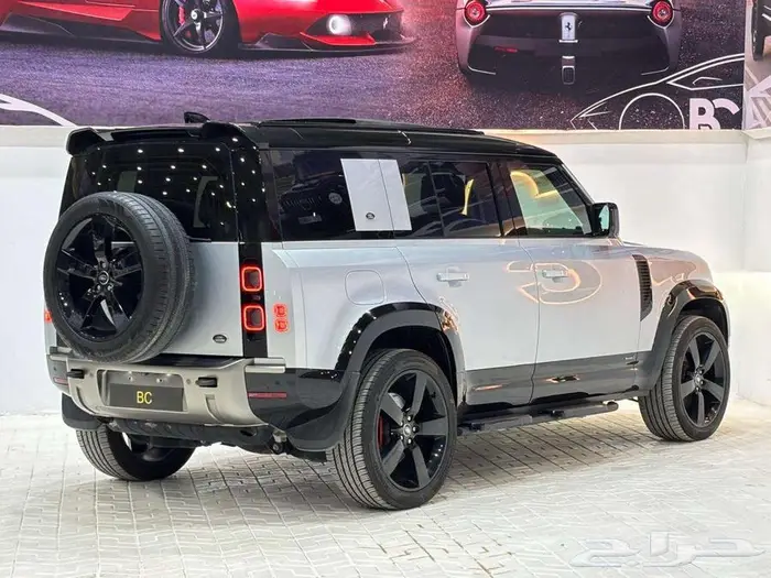 لاند روفر ديفندر 2022 اكس 4