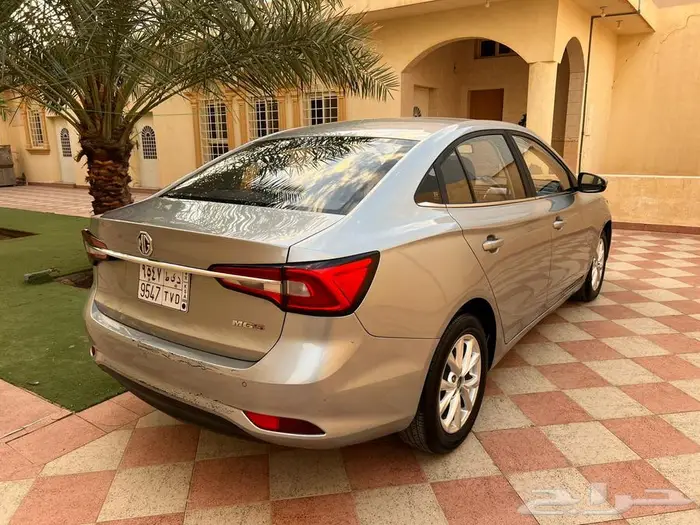 للبيع MG5 موديل 2022 نظيفه 8