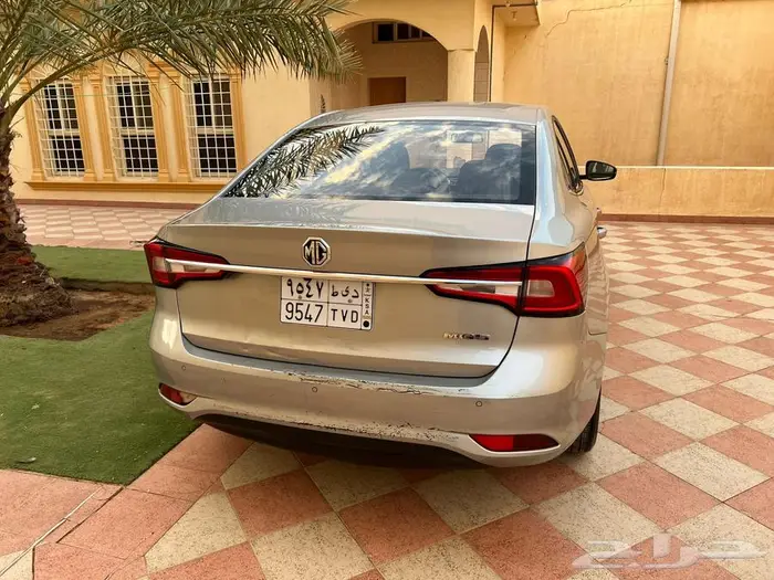 للبيع MG5 موديل 2022 نظيفه 9