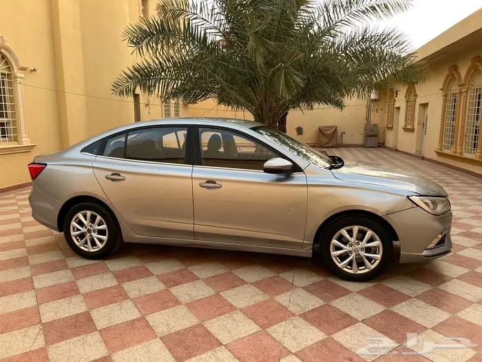 للبيع MG5 موديل 2022 نظيفه 4