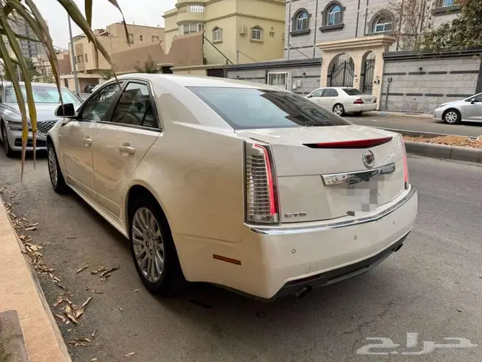 كاديلاك CTS موديل 2011 نص فل (ماشية 289 الف) 5
