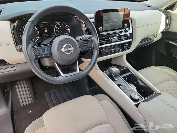 2022 Nissan Pathfinder SV 16