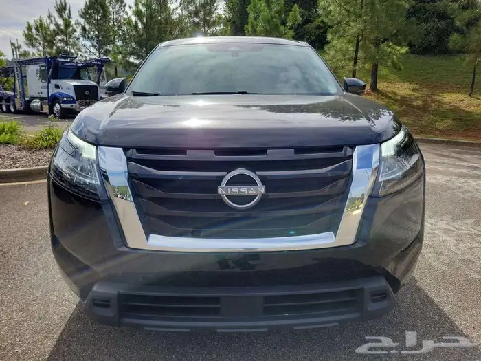 2022 Nissan Pathfinder SV 3