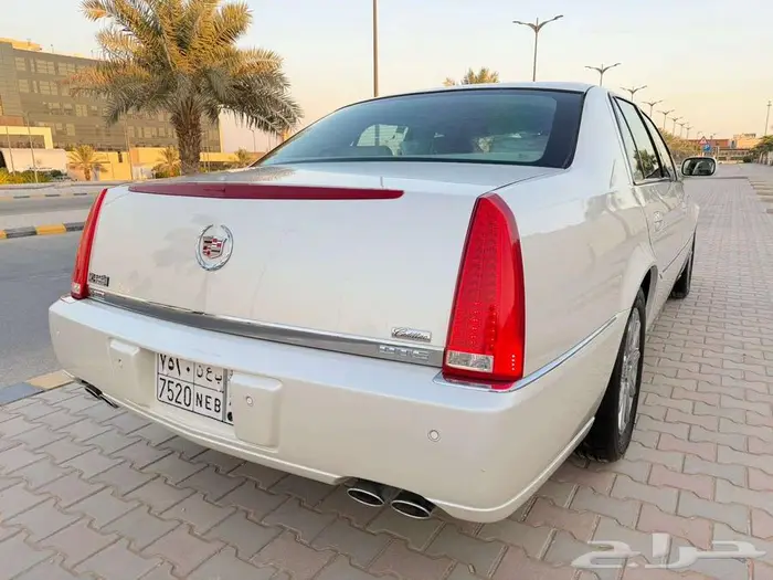 كاديلاك DTS 2011 نظيف جدا وكاله 5