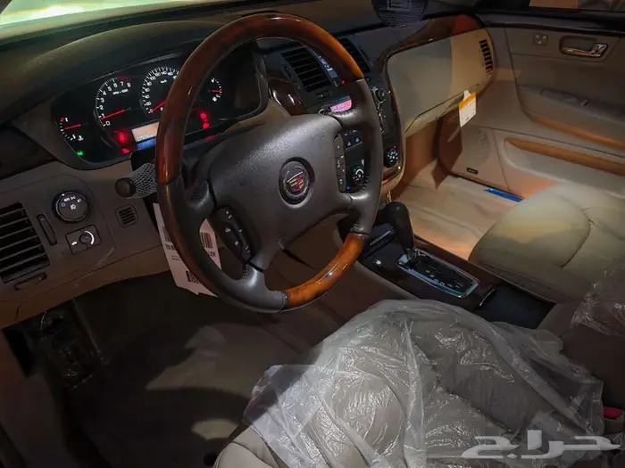 كاديلاك DTS 2011 نظيف جدا وكاله 12