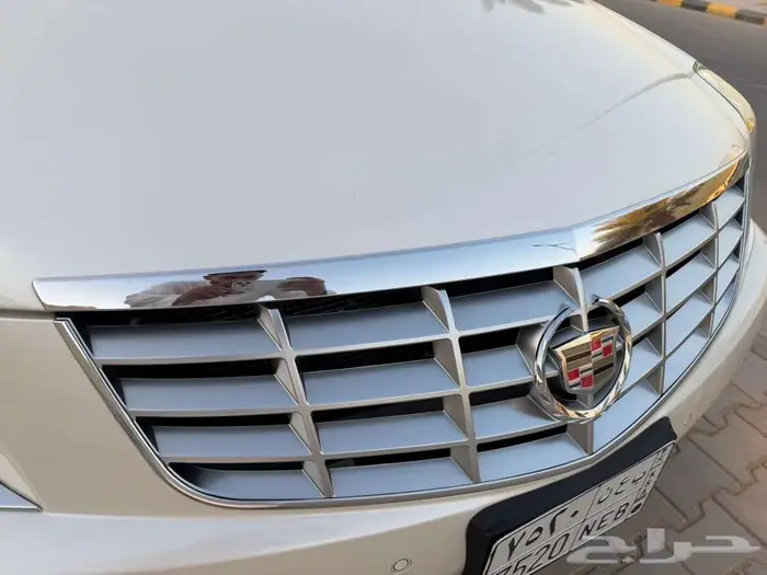 كاديلاك DTS 2011 نظيف جدا وكاله 40