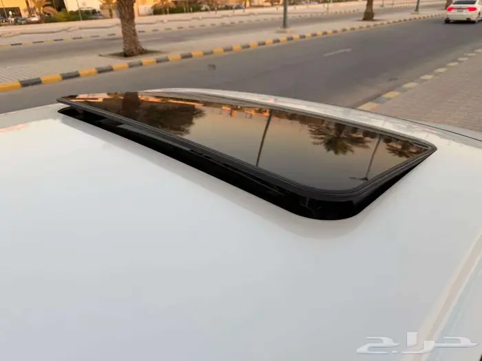 كاديلاك DTS 2011 نظيف جدا وكاله 45