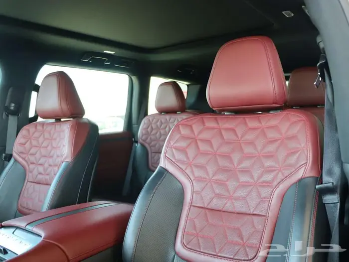 نيسان باترول تيتانيوم فل كامل موديل 2025 10