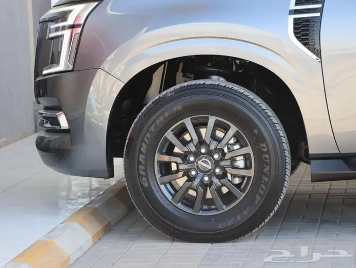 نيسان باترول تيتانيوم فل كامل موديل 2025 6