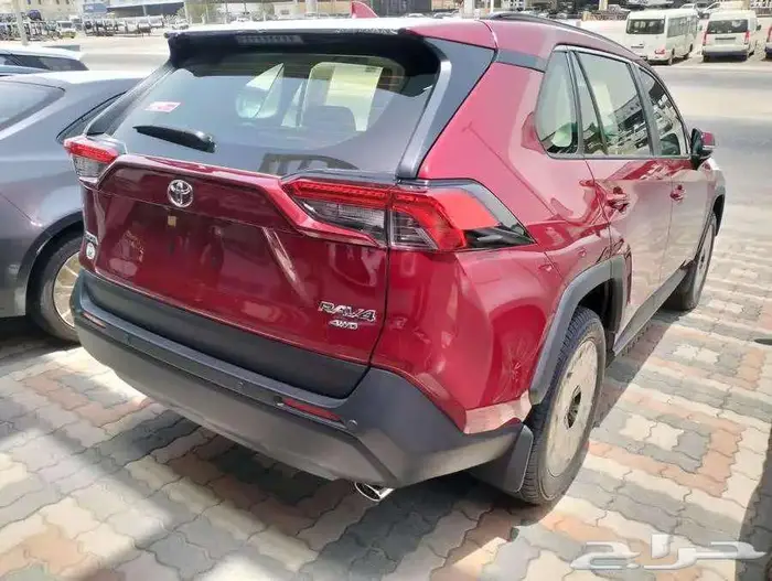 تويوتا راف فور 2025 XLE نص فل عبداللطيف جميل 13