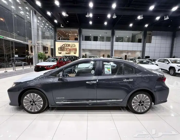 تويوتا كورولا (XLI 2.0 CC ) فتحة 2025 أقل الأسعار 4