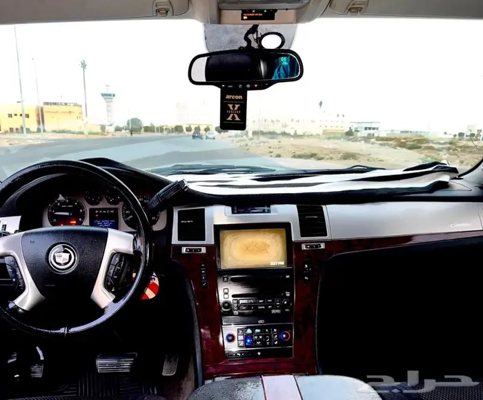 كادليلاك اسكاليد 1