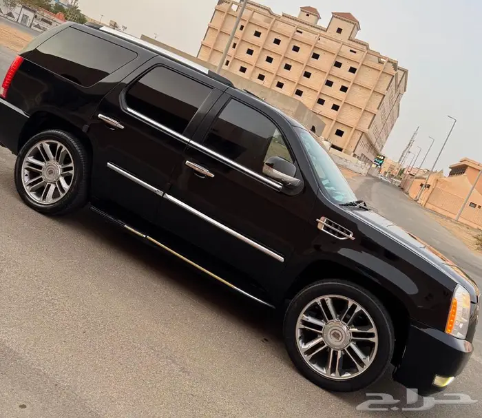 كادليلاك اسكاليد 12