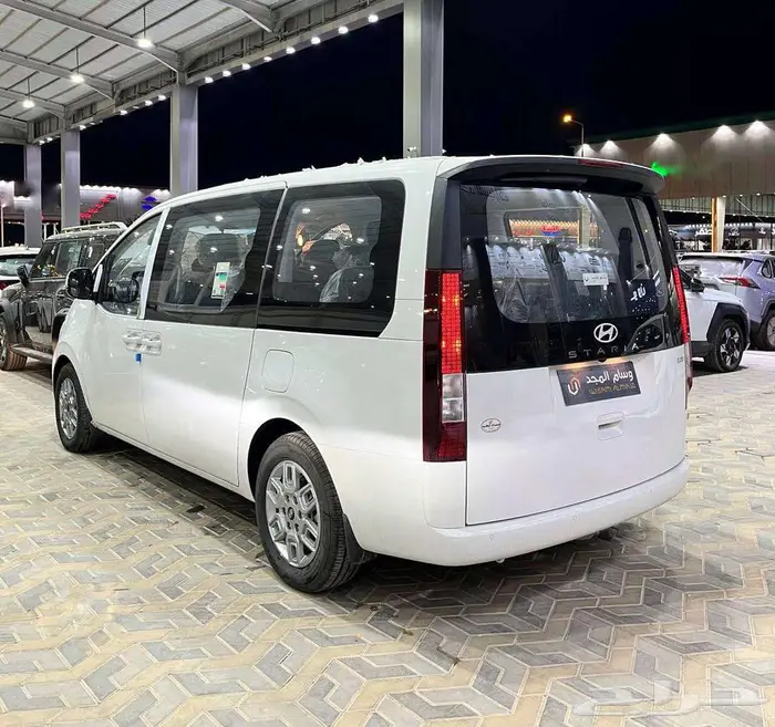 عرض خاص هيونداي استاريا 11 راكب ديزل 2.2 موديل 2025 3