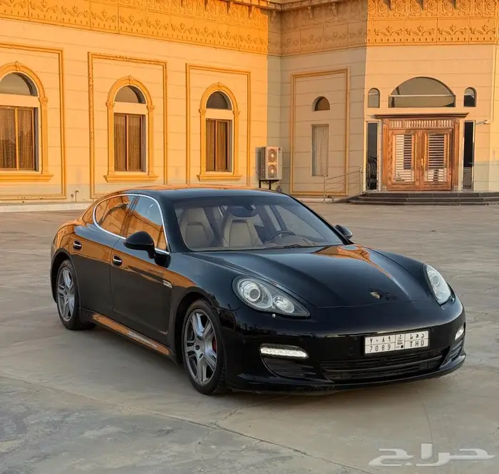 بورش باناميرا اس 10