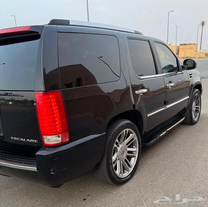 كادليلاك اسكاليد 17