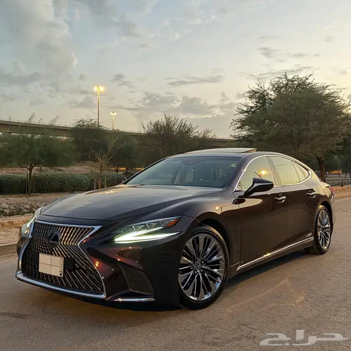 للبيع لكزس LS500H 1