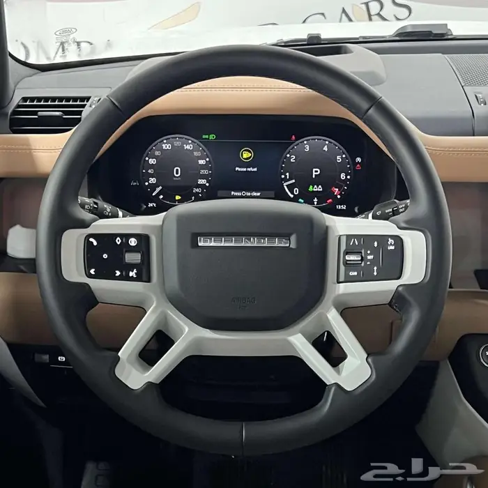 لاندروفر ديفندر 6 سلندر HSE خليجي دبل بنزين تماتيك 2025 4