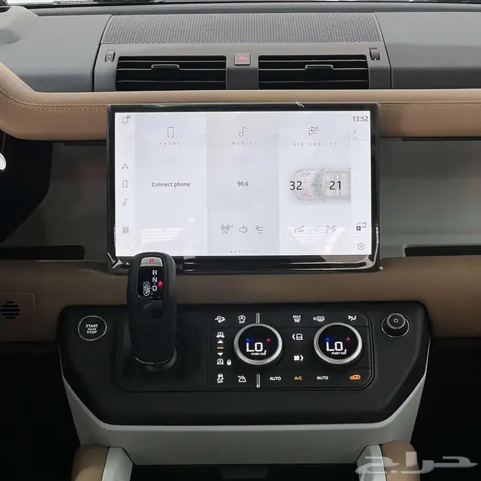 لاندروفر ديفندر 6 سلندر HSE خليجي دبل بنزين تماتيك 2025 7