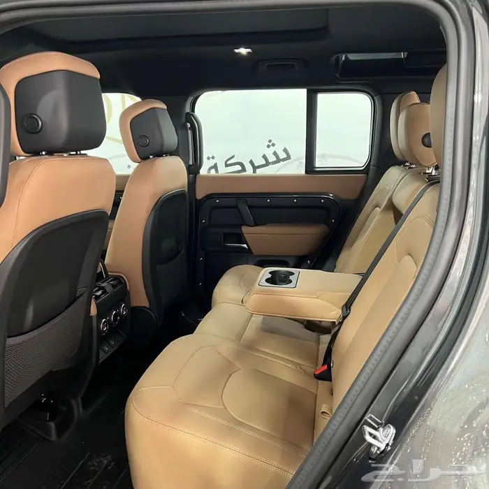 لاندروفر ديفندر 6 سلندر HSE خليجي دبل بنزين تماتيك 2025 9