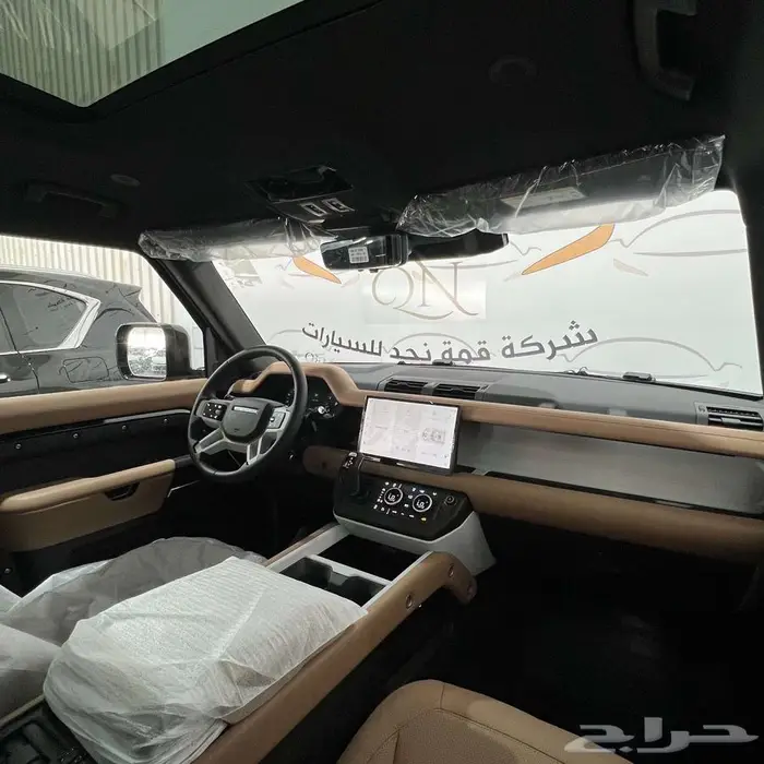 لاندروفر ديفندر 6 سلندر HSE خليجي دبل بنزين تماتيك 2025 11