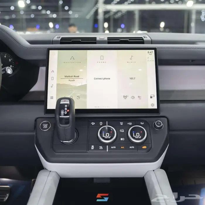 لاندروفر ديفندر 110 SE اكس ديناميك 2026 10