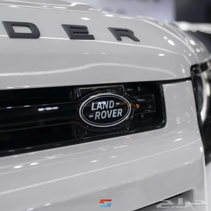 لاندروفر ديفندر 110 SE اكس ديناميك 2026 8