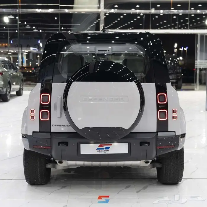 لاندروفر ديفندر 110 SE اكس ديناميك 2026 2