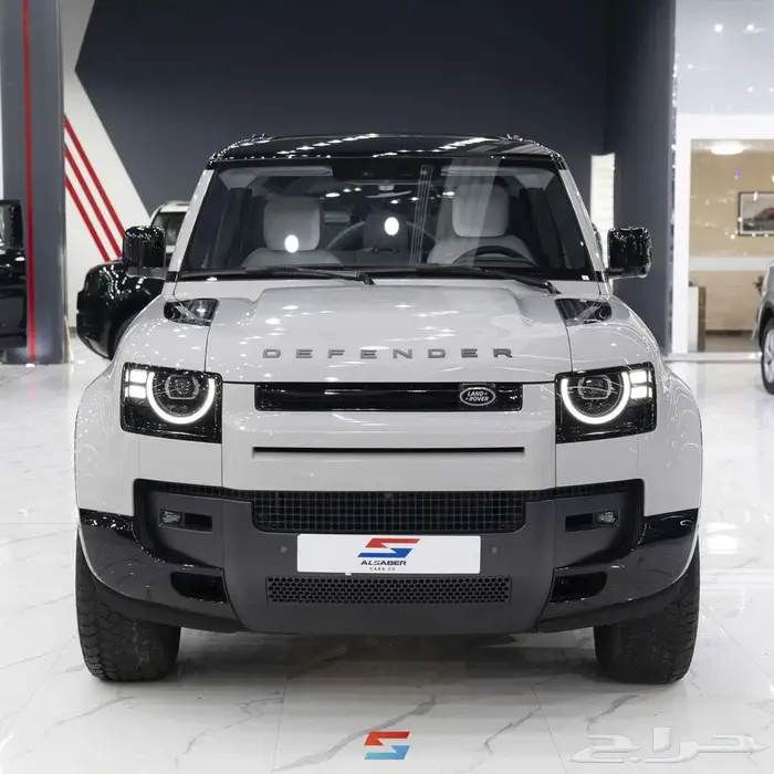 لاندروفر ديفندر 110 SE اكس ديناميك 2026 1