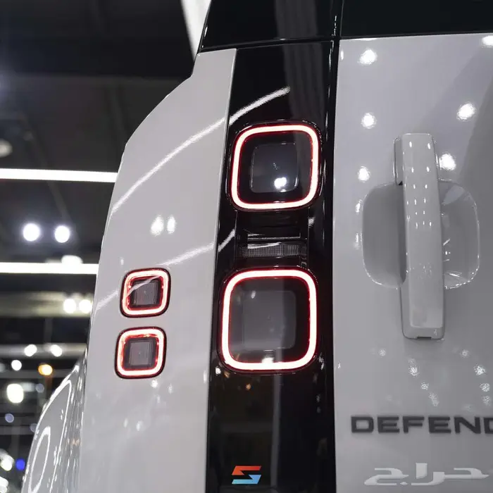 لاندروفر ديفندر 110 SE اكس ديناميك 2026 4