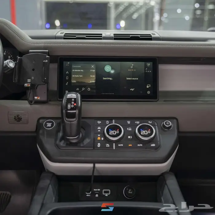 لاند روفر ديفندر 110 SE موديل 2020 12