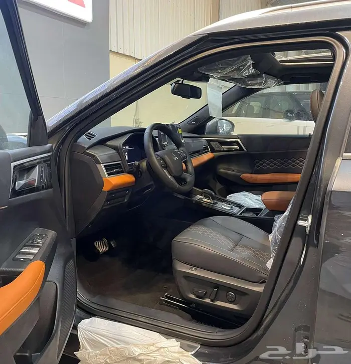 ميتسوبيشي اوتلاندر دبل نص فل و فل و بلاك سام 2025. 5