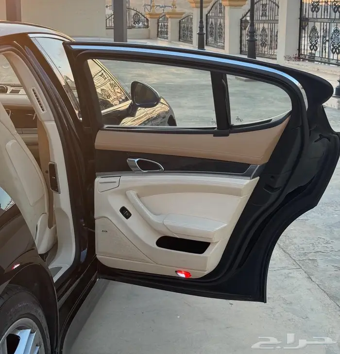 بورش باناميرا اس 14