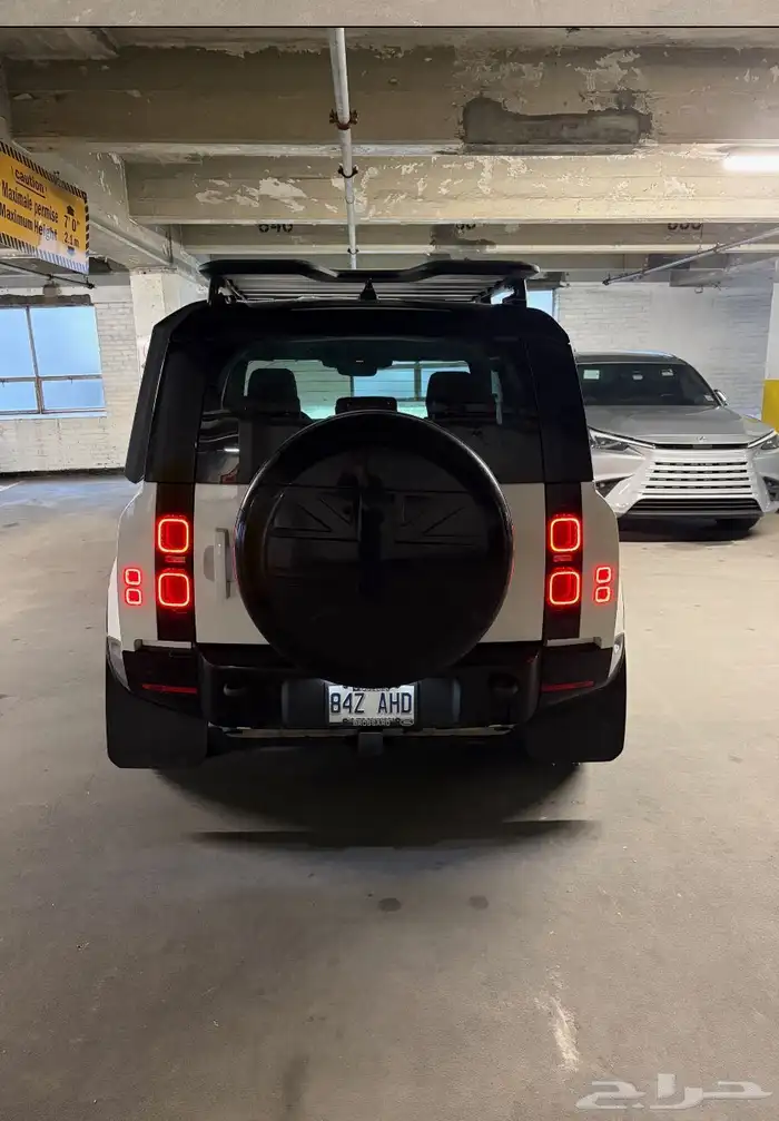 للبيع ديفندر 2023 فئه X dynamic se ممشى قليل وسعر خرافي 0