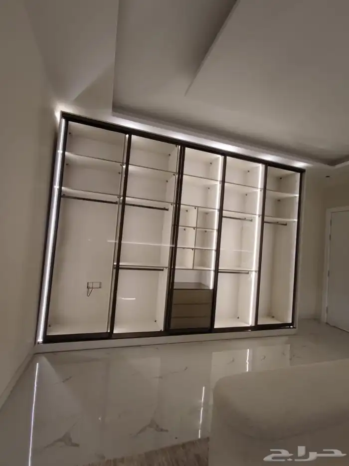 تفصيل اثاث وغرف نوم وديكورات خشبيه 2