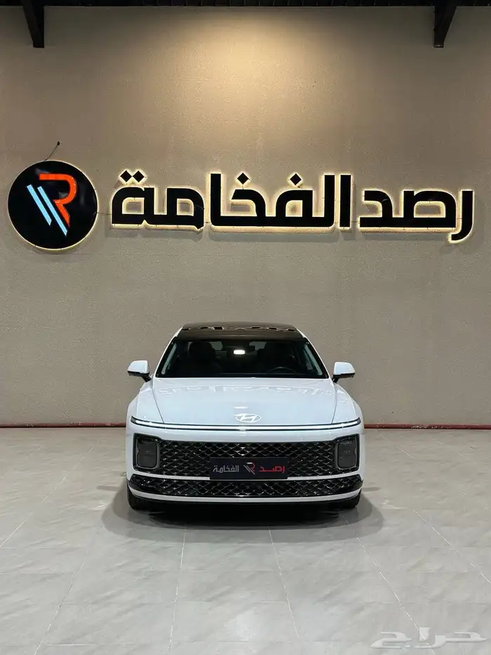 ازيرا كالجرافي 2023 V6 فل كامل . رصد الفخامة 0